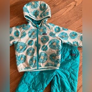 Patagonia kids puff ball set